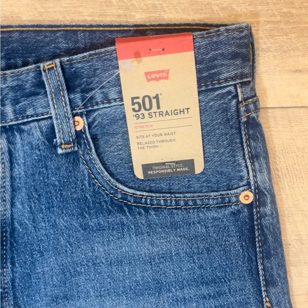 NWT Levi’s Men’s 501 ‘93 Straight Stretch Jeans Size 33
